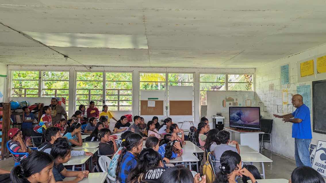 NeauoElem 6 8Grader 19 jan24s web